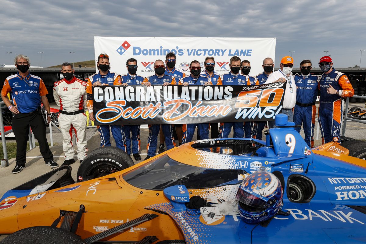 Scott Dixon y Takuma Sato anotan otra final de 1-2 para Honda