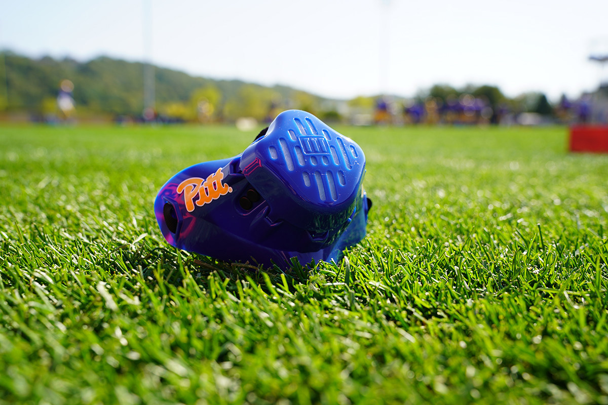 Pitt Football to Wear Makana Masks During Air Travel This Season