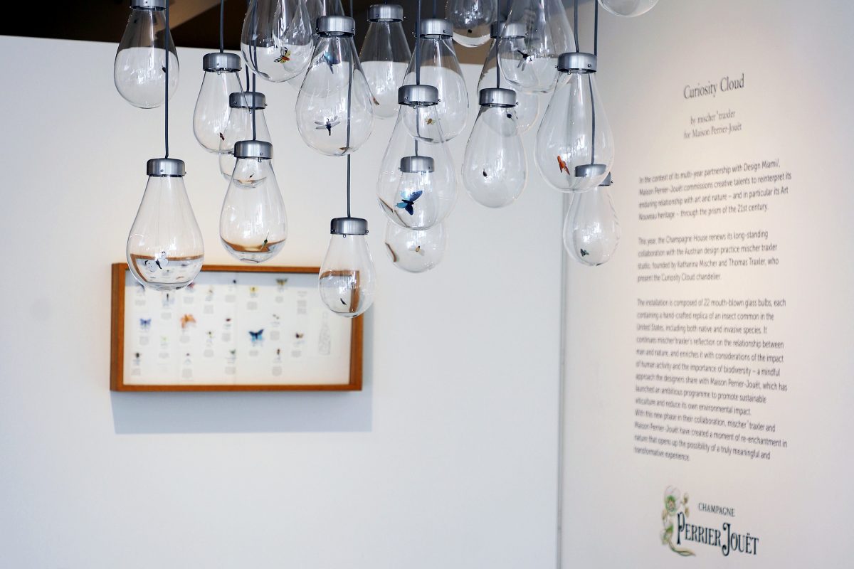 Maison Perrier-Jouët encarga al estudio de diseño mischer’traxler la creación de una experiencia sensorial, Curiosity Cloud, que ilustra la relación entre el hombre y la naturaleza en Design Miami/ 2020