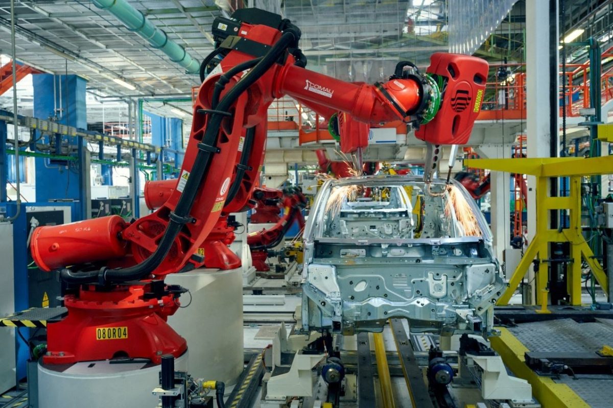 Tecnología Comau Empleada En La Fabricación Del Nuevo Fiat 500 Y Para La Movilidad En El Futuro
