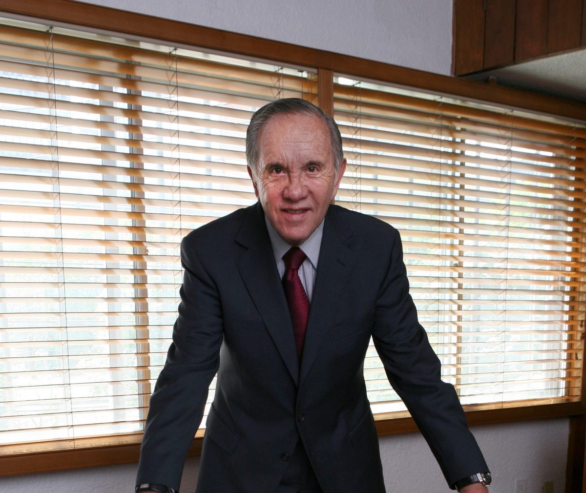 (Español) Fallece el presidente y fundador de Metco®, Don Héctor Álvarez de la Cadena Sillas