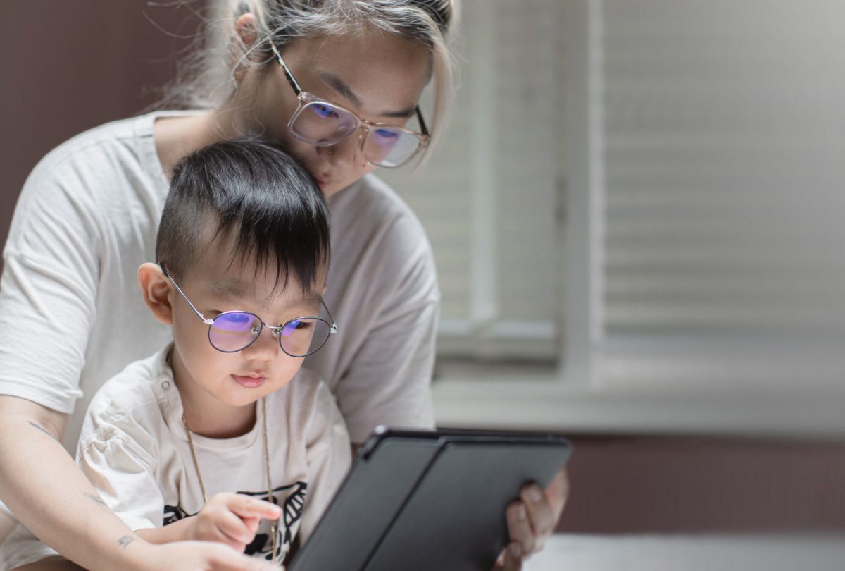 JINS Eyewear Abrirá su Tercera Tienda en el Área de la Bahía de San Francisco en el Centro Comercial Hillsdale en San Mateo el 1 de Marzo